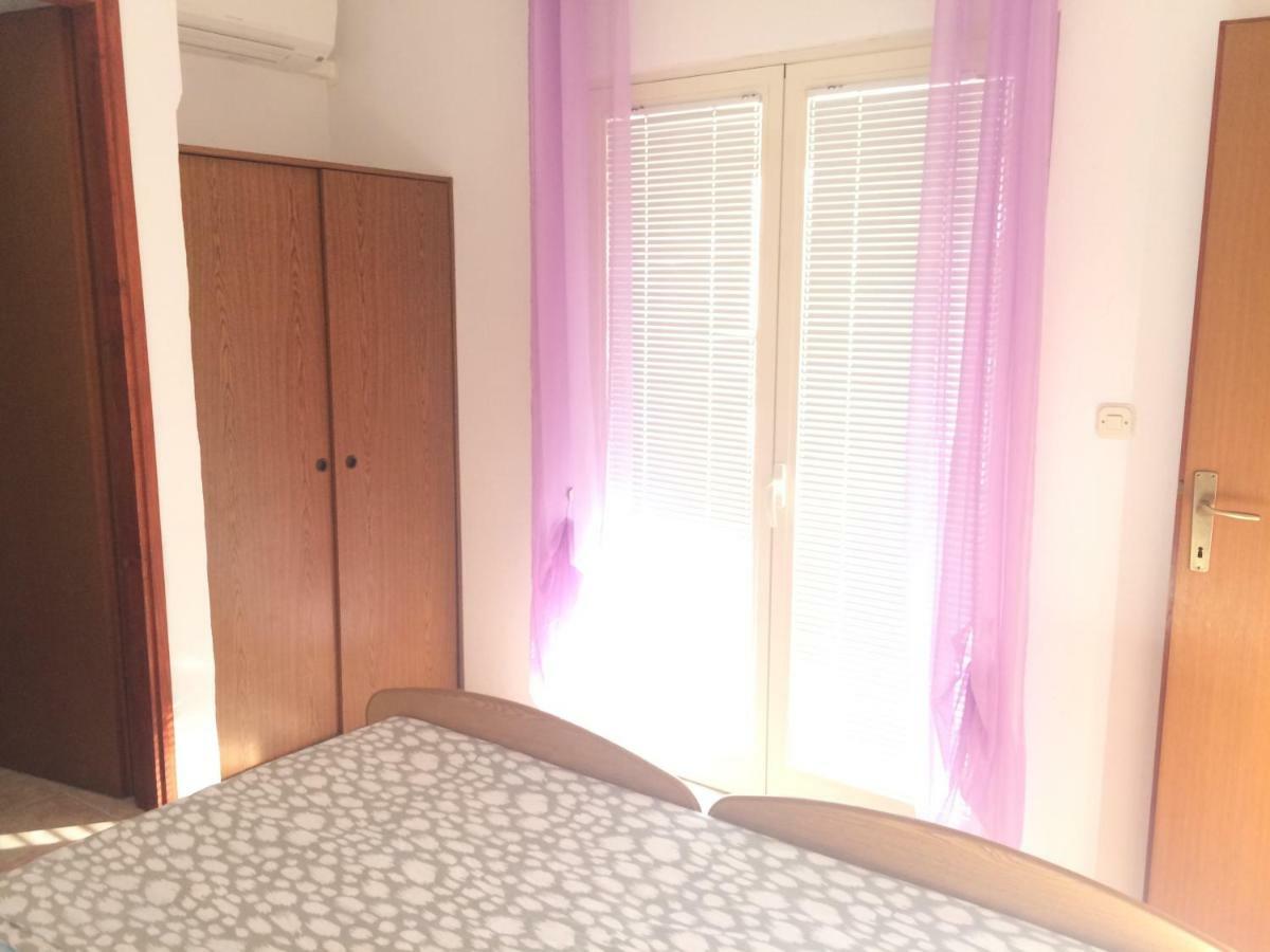 Apartmani Emilio Новалья Экстерьер фото