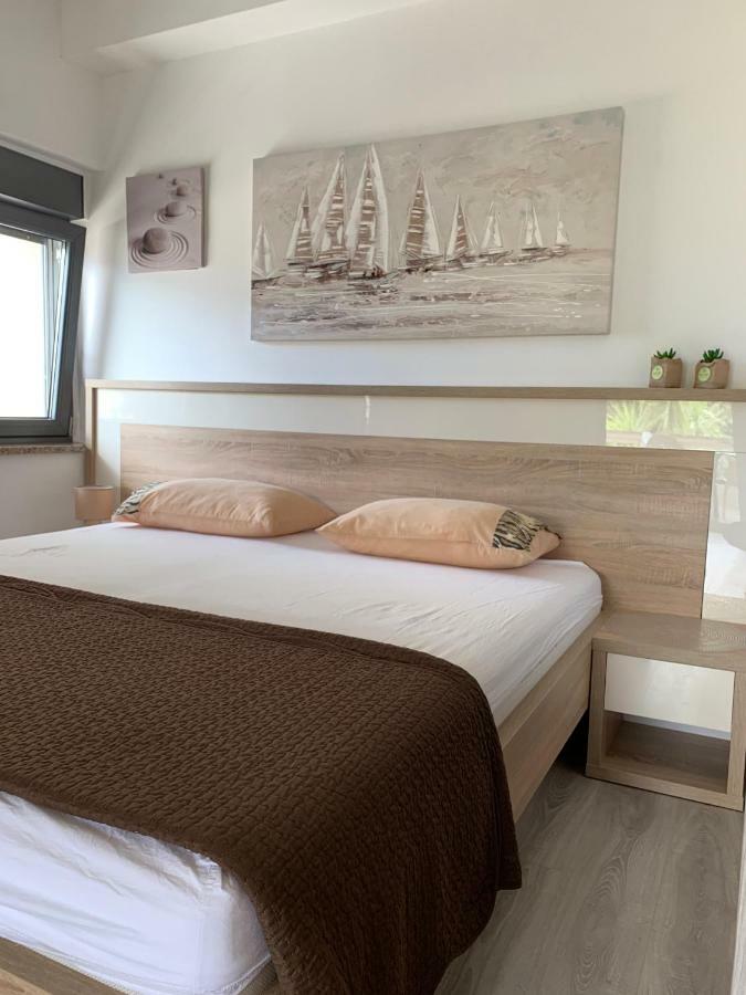 Apartmani Emilio Новалья Экстерьер фото